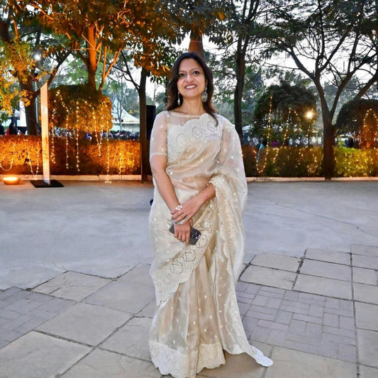 Soft Georgette fabric with white thread embroidered work Saree