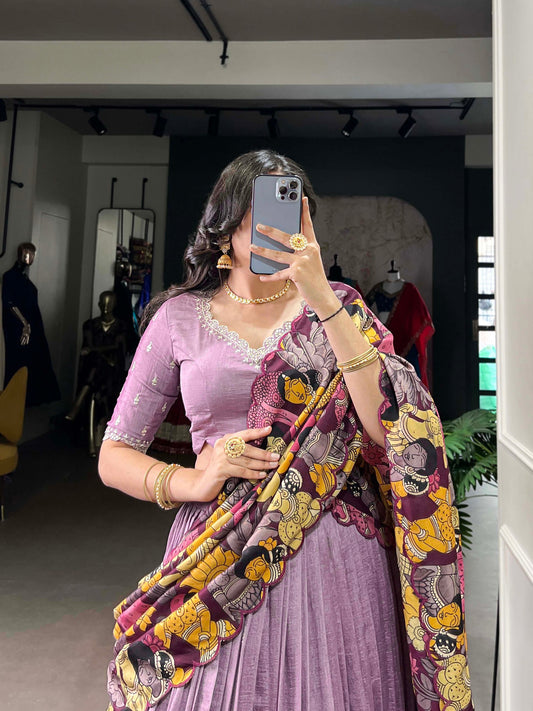 Célébrez le charme de la culture indienne avec ce magnifique ensemble lehenga