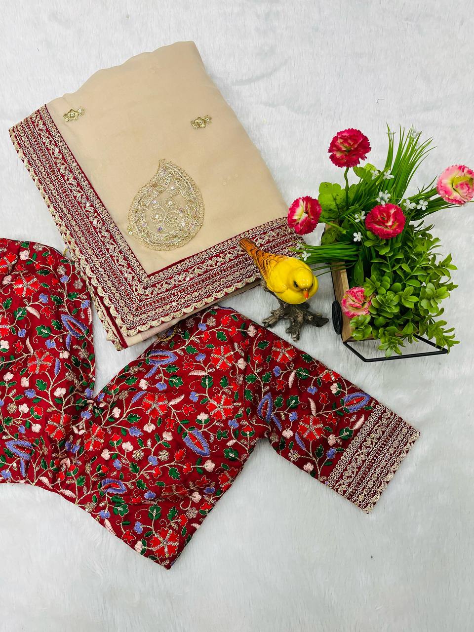 Beautiful Jari Thread With 5mm Sequins butti with jari Dori Saree