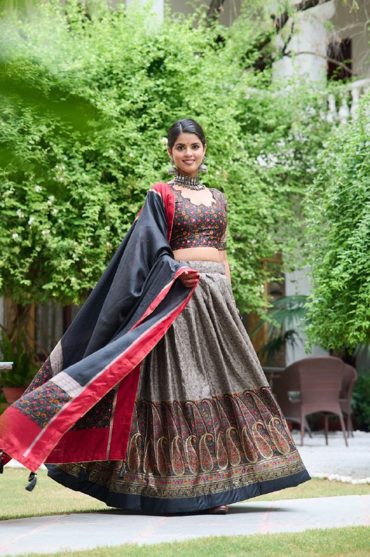 Heavy KASHMIRI Print With Foil Print Work Lehenga Choli