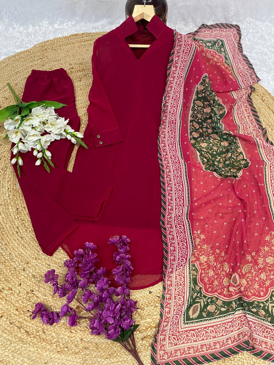 3-pair kurti Suit Set you've described seems to be a party wear outfit