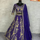 Sehen Sie umwerfend aus in diesem wunderschönen cremefarbenen Lehenga-Set