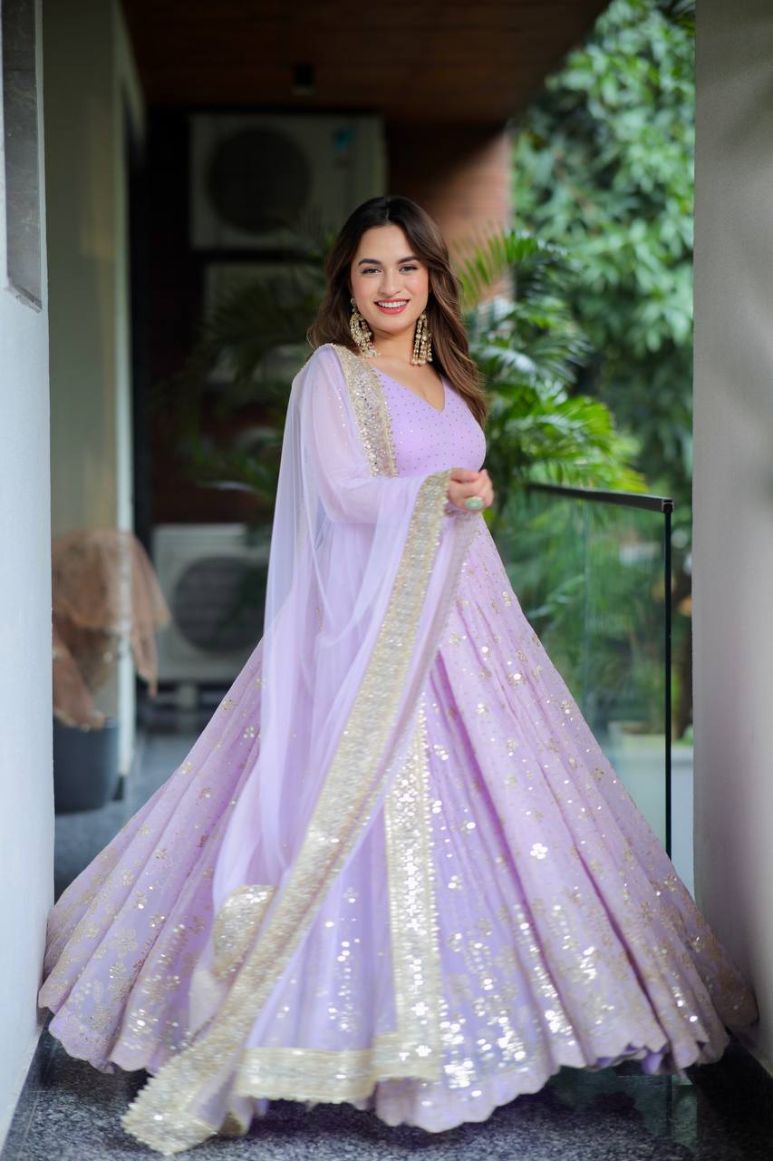 PREMIUM-FERTIGANZUG-SET AUS ANARKALI