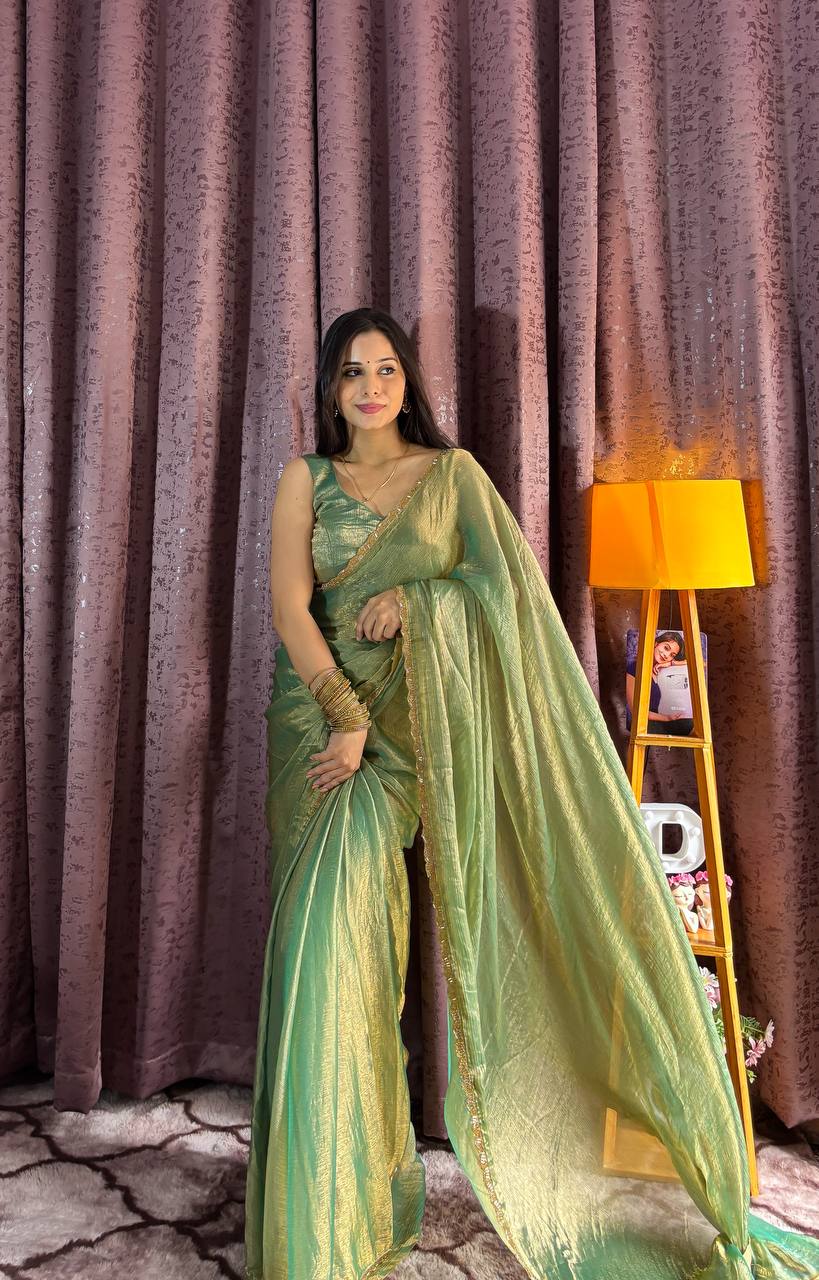 Je recherche quelqu'un pour ce magnifique sari de la même couleur