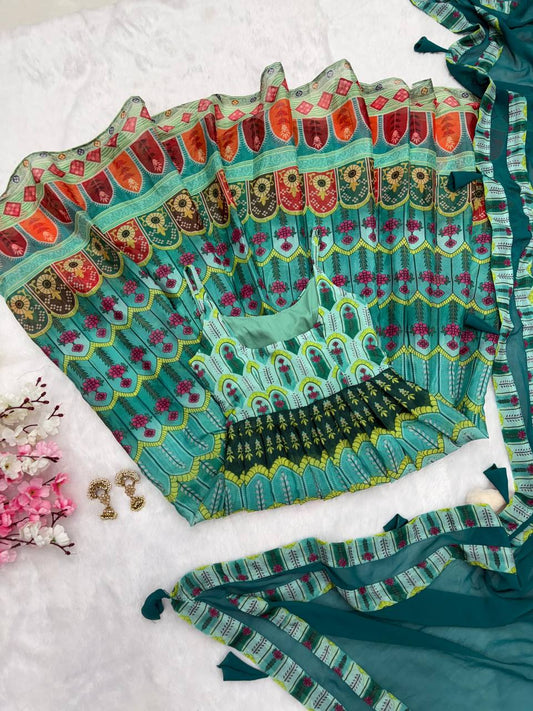 Gepolstertes Kleid aus reiner Jimmy-Organza-Seide mit Digitaldruck