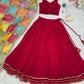 Sehen Sie umwerfend aus in diesem wunderschönen cremefarbenen Lehenga-Set