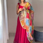 Sehen Sie umwerfend aus in diesem wunderschönen cremefarbenen Lehenga-Set
