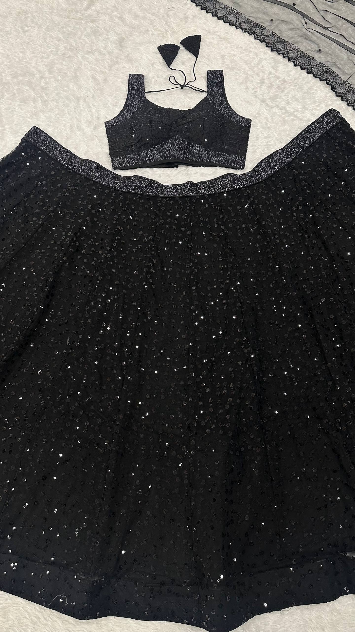 Net lehnga with sequins & zari work Choli