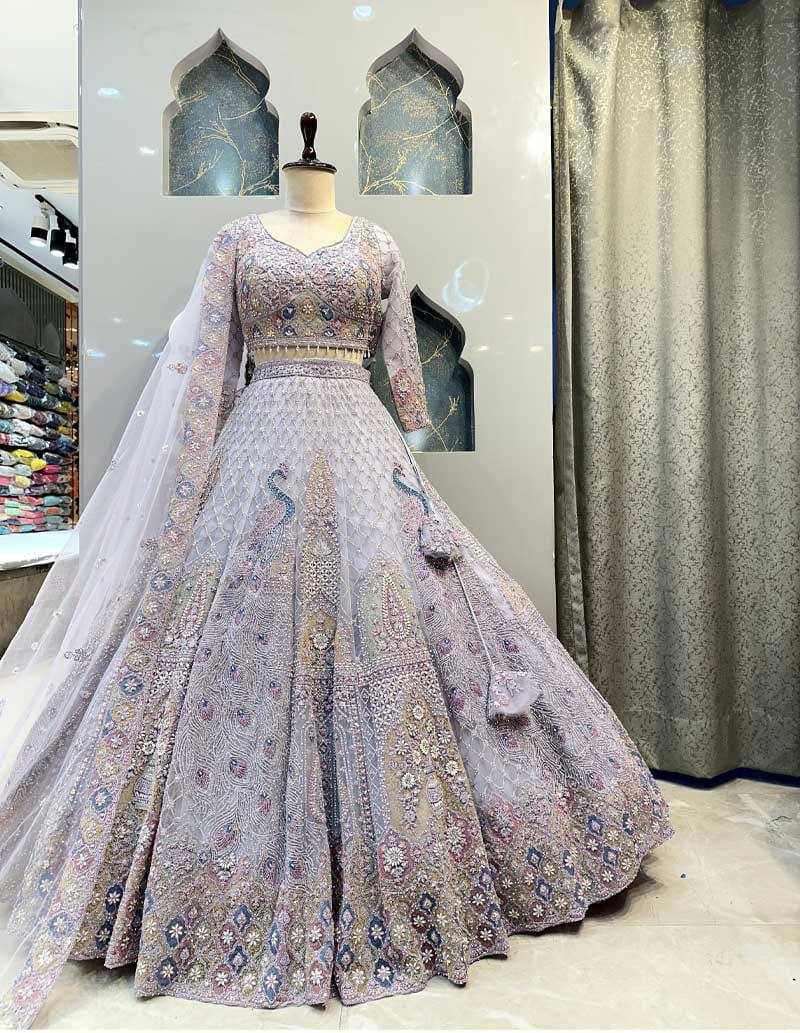 NEUES DREITEILIGES WESTERN-OUTFIT FÜR DIE TRENDIGE HOCHZEITSSAISON