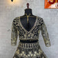 Sehen Sie umwerfend aus in diesem wunderschönen cremefarbenen Lehenga-Set