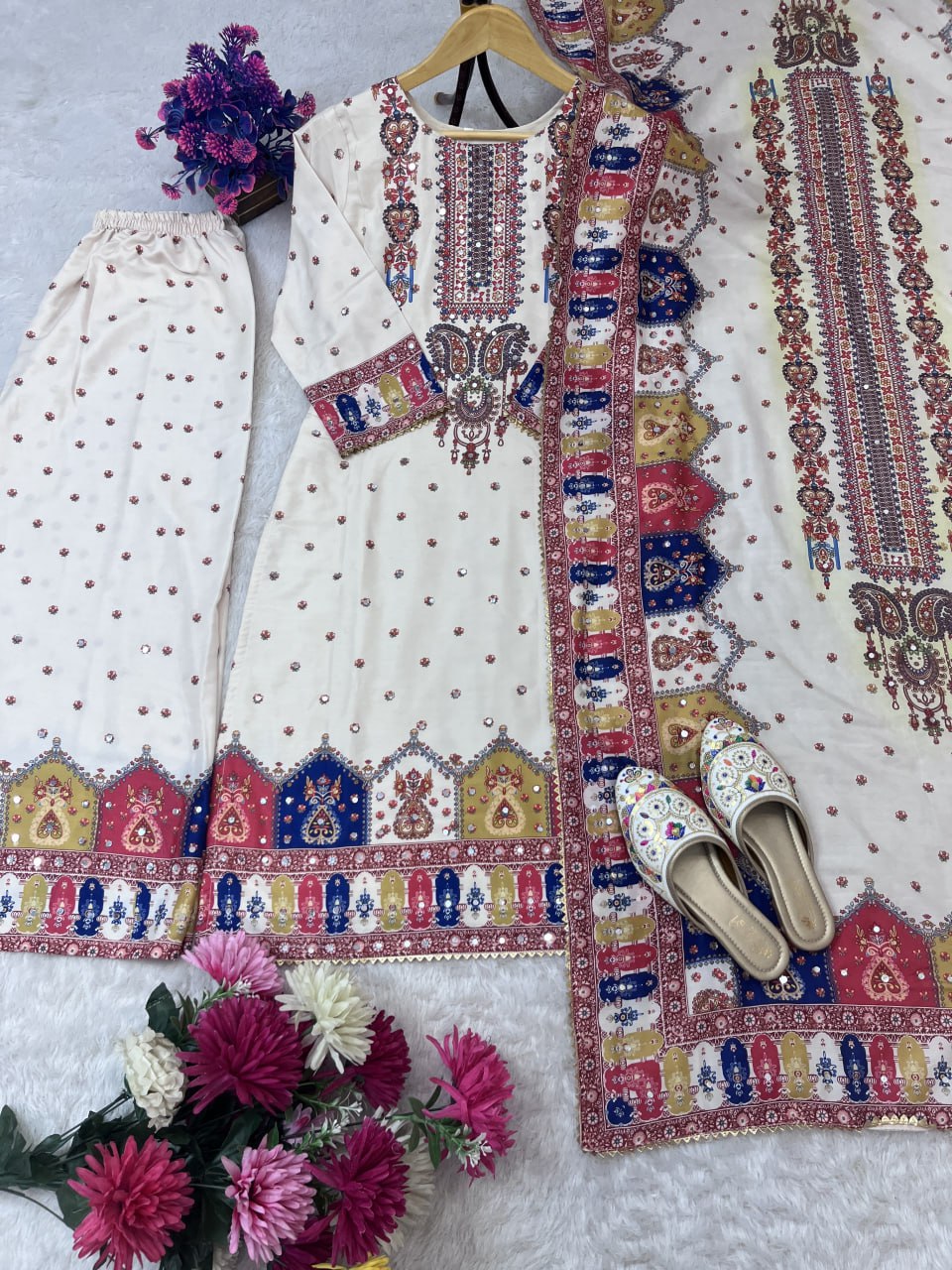 DESIGNER WEAR TRENDING TOP WITH PRINTED WORK SUIT