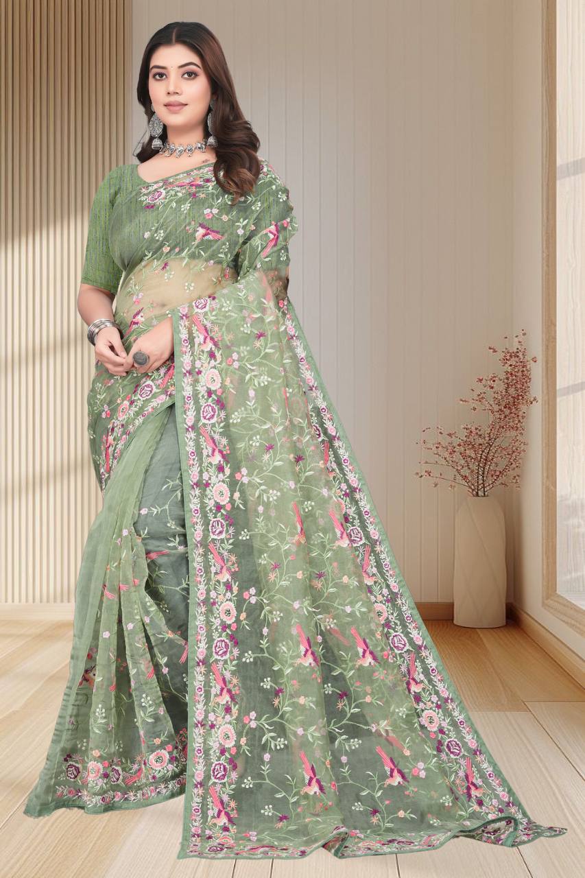 bordure jacquard zari avec doublure zari en sari complet