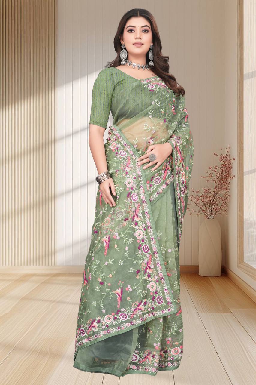 bordure jacquard zari avec doublure zari en sari complet