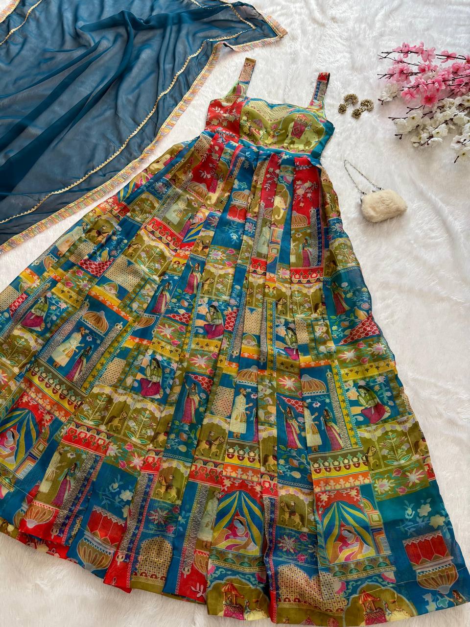 Präsentation des exklusiven Anarkali-Shooting-Designs