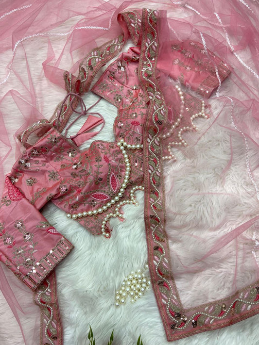 Presenting You Most Beautiful Latest Saree Collection