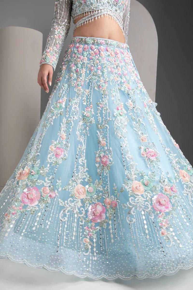 NEUES DREITEILIGES WESTERN-OUTFIT FÜR DIE TRENDIGE HOCHZEITSSAISON