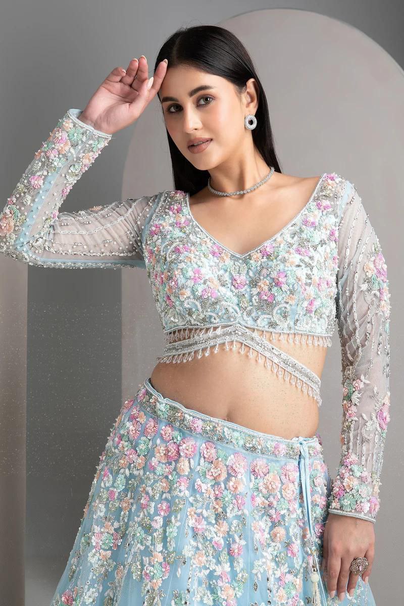 NEUES DREITEILIGES WESTERN-OUTFIT FÜR DIE TRENDIGE HOCHZEITSSAISON