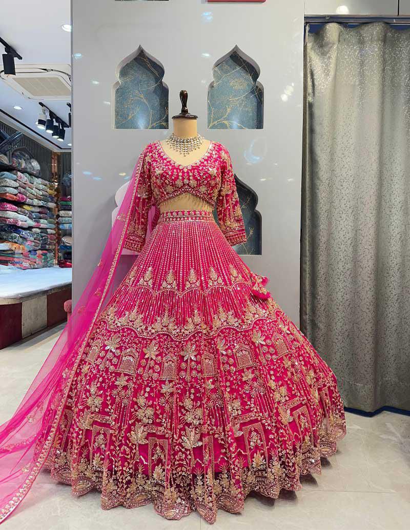 NEUES DREITEILIGES WESTERN-OUTFIT FÜR DIE TRENDIGE HOCHZEITSSAISON