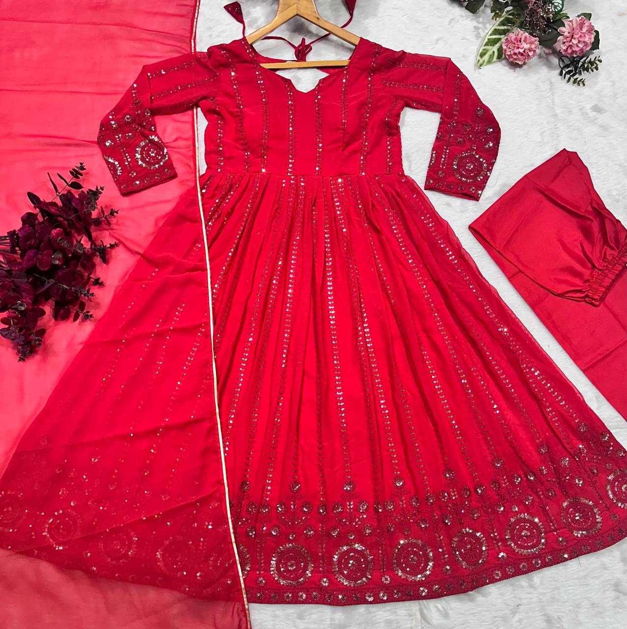 ENSEMBLE DE COSTUME ANARKALI PREMIUM PRÊT À ÊTRE FABRIQUÉ