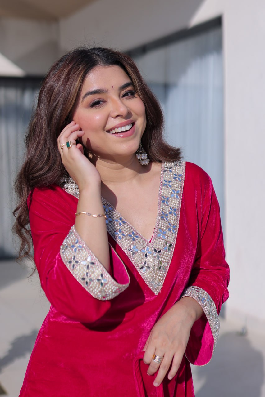 9000 Velvet with Rich Zari Embroidered & Real Mirror work Gown