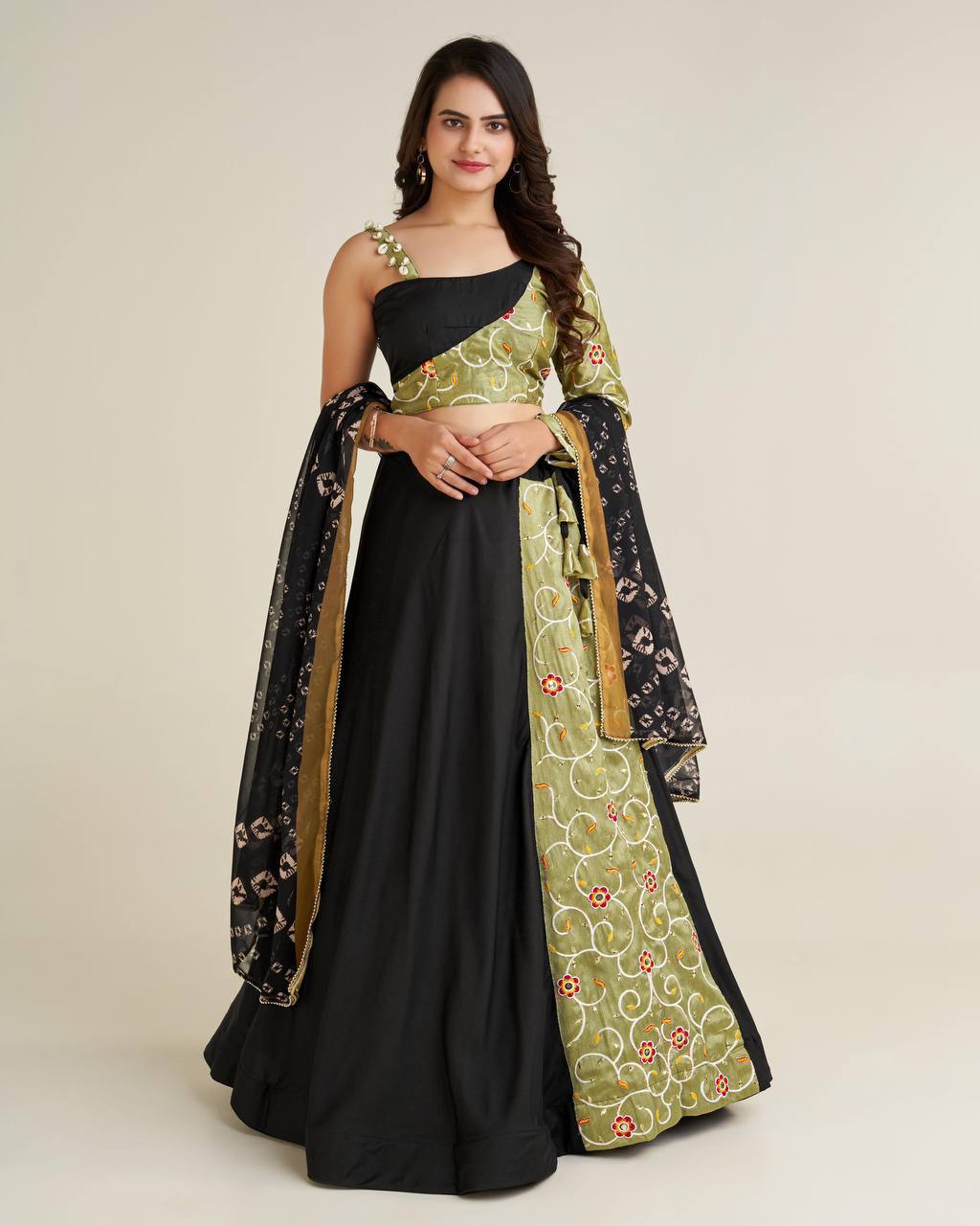 grace & beauty of Navratri in mind this stylish lehnga set