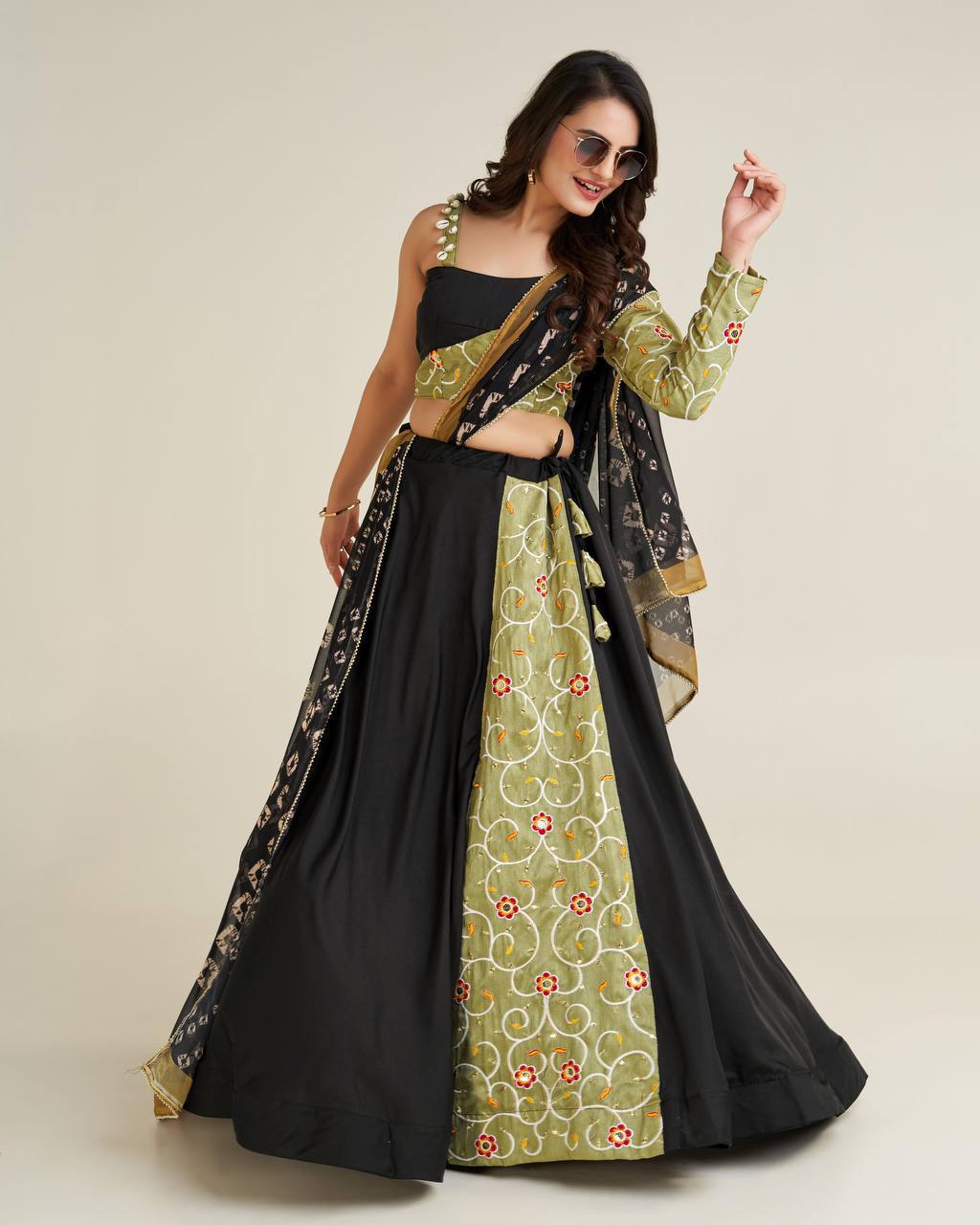 grace & beauty of Navratri in mind this stylish lehnga set