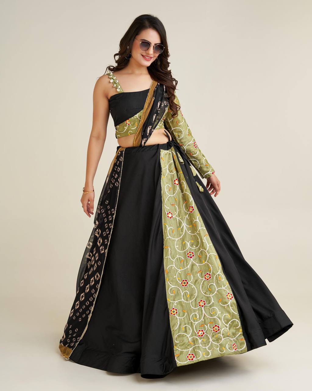 grace & beauty of Navratri in mind this stylish lehnga set