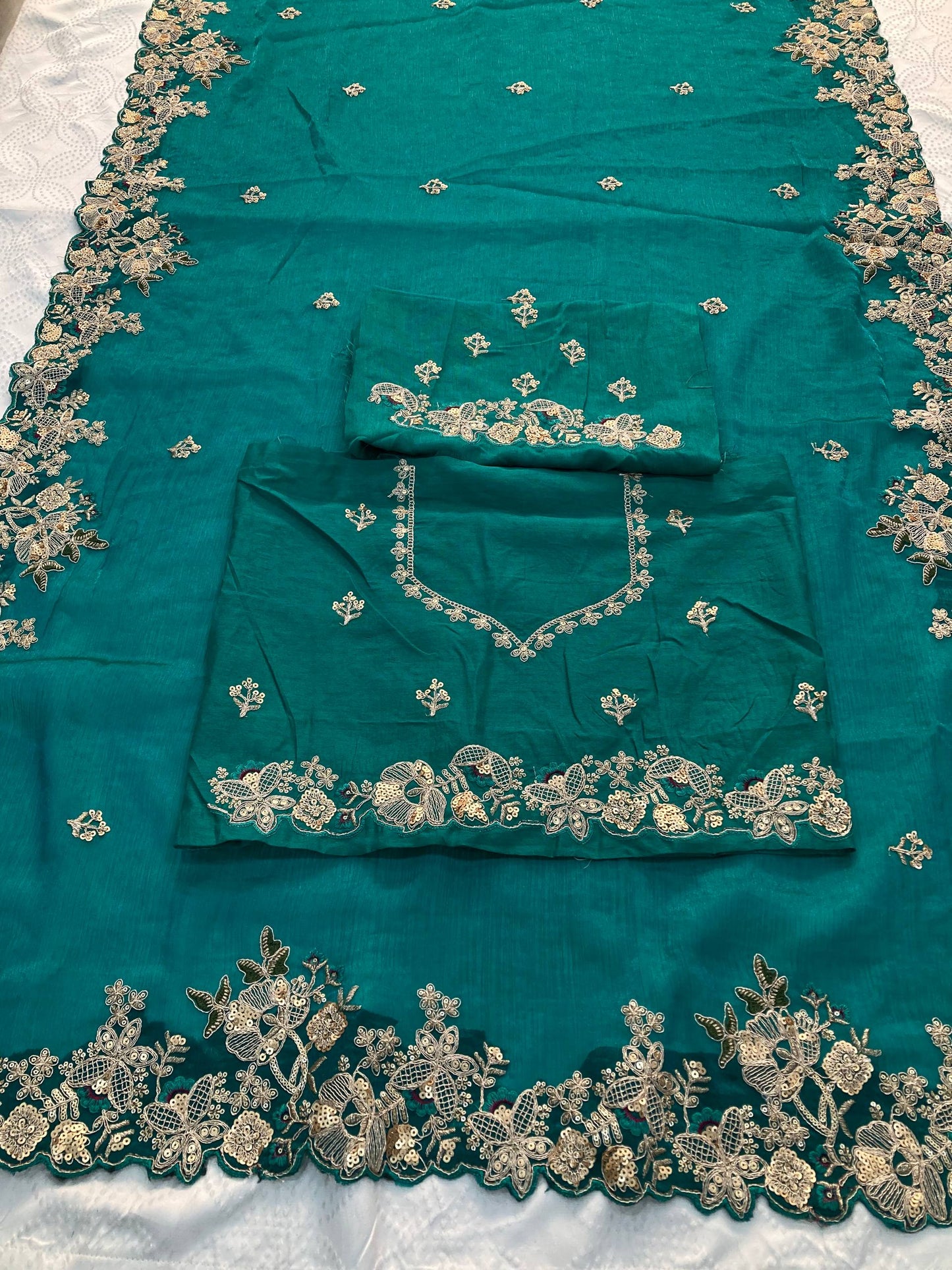 Party Wear Soft Fendy Chiffon Saree