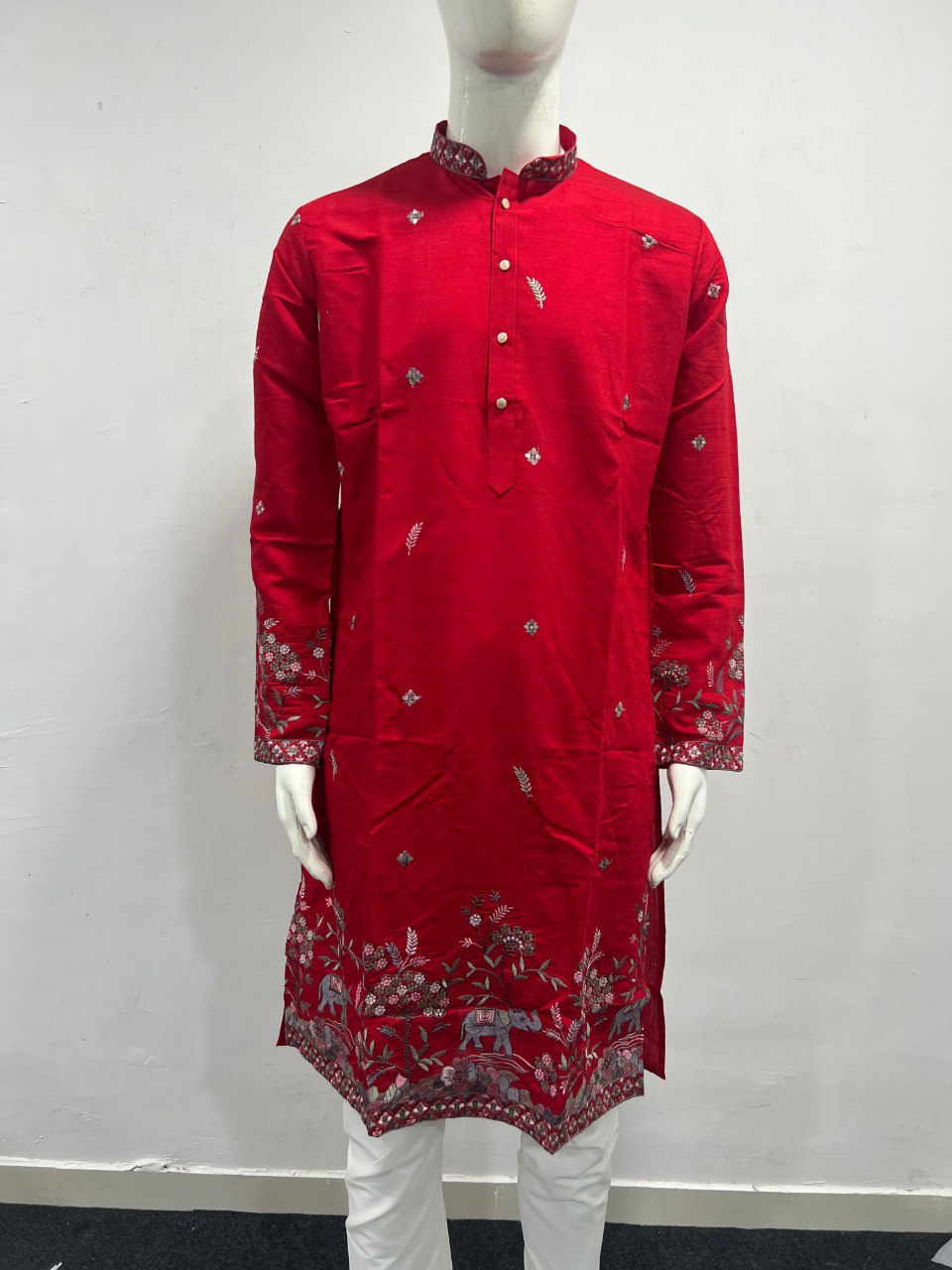 Presenting Men's Kurta Pyjama