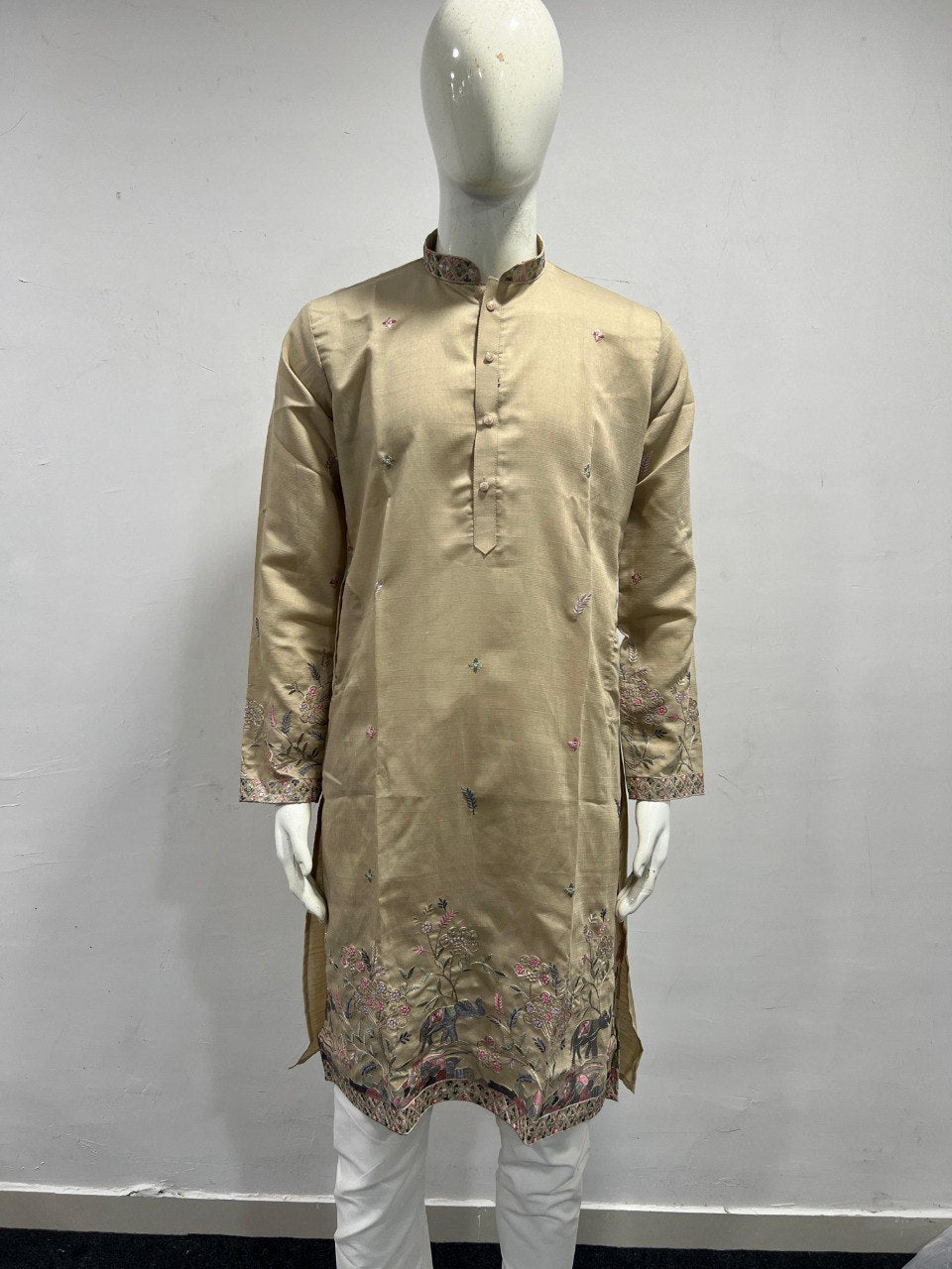 Presenting Men's Kurta Pyjama