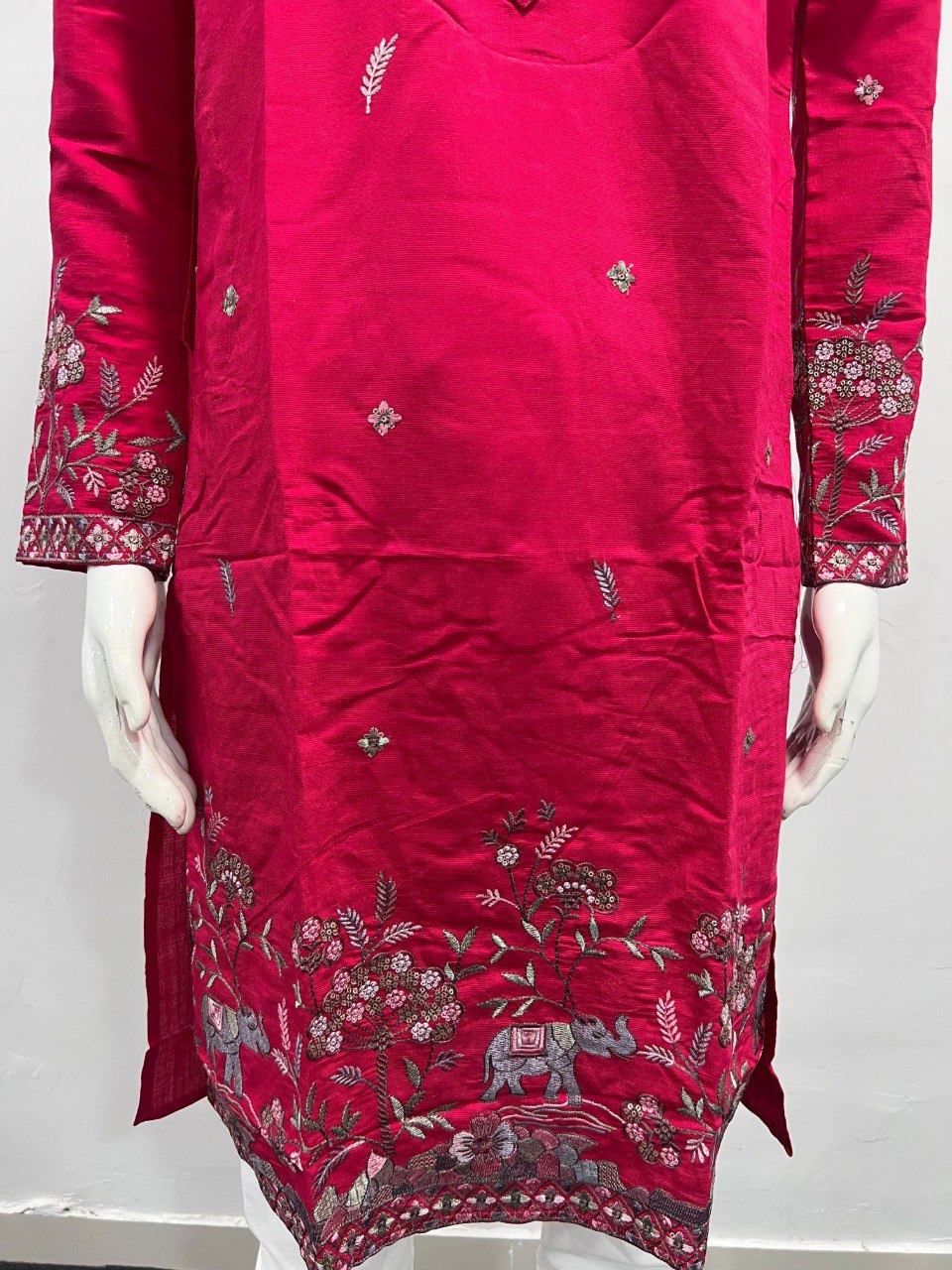Presenting Men's Kurta Pyjama
