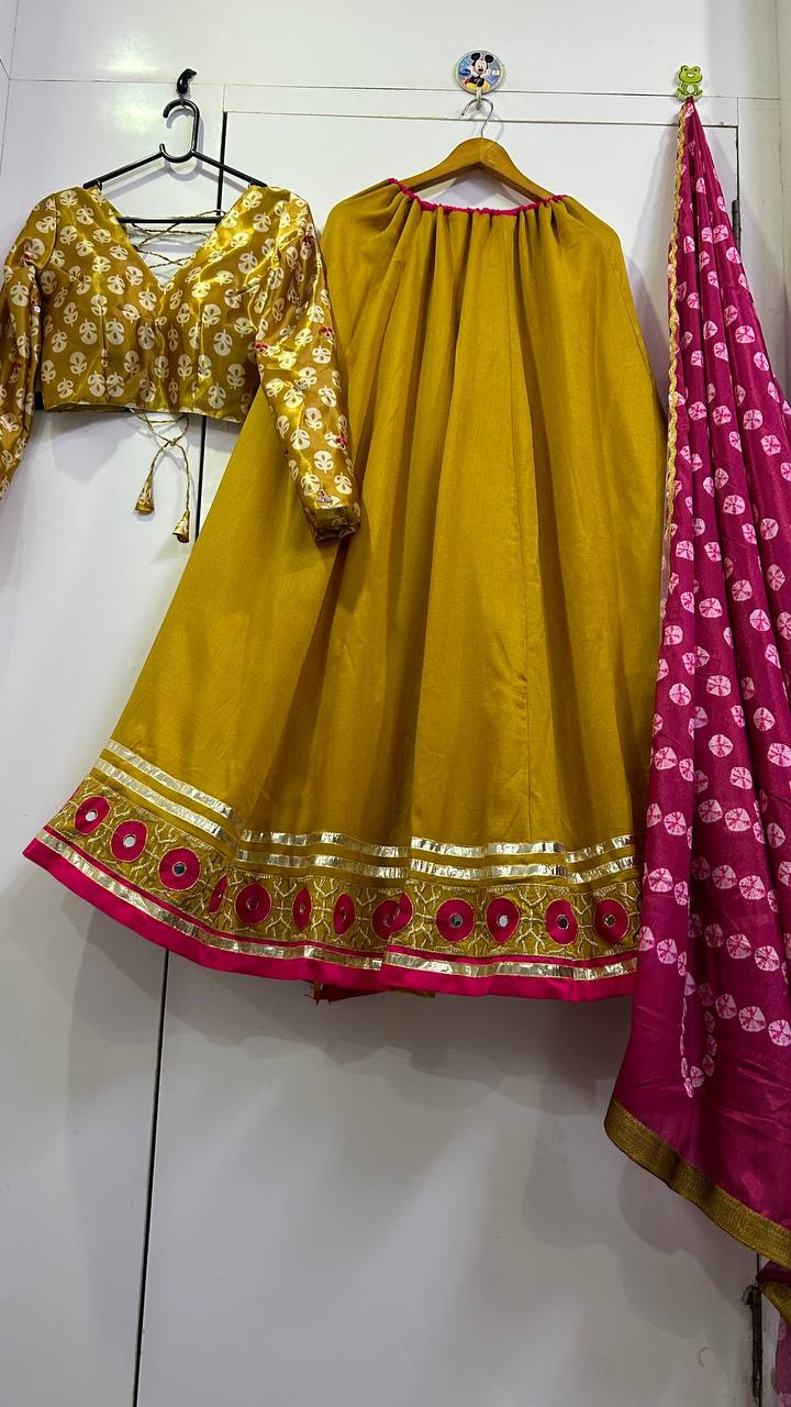 Chaniya choli so vibrant that they are a treat to your sight