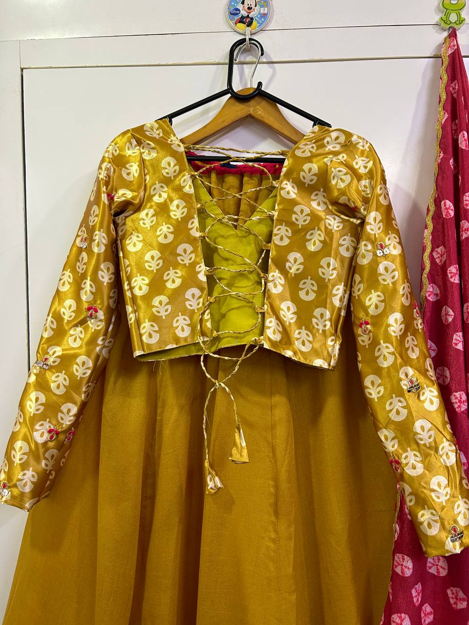 Chaniya choli so vibrant that they are a treat to your sight