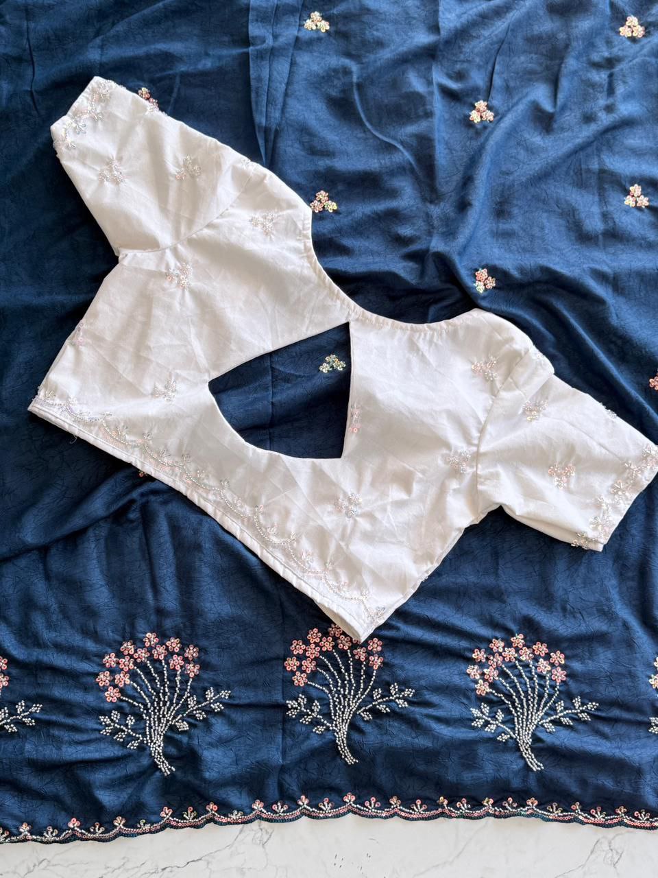 Sari en soie Rangoli noir de qualité supérieure