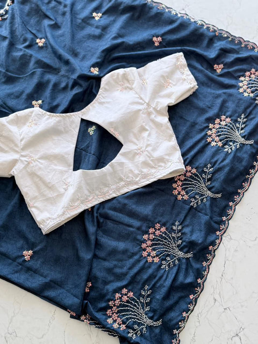 Hochwertiges schwarzes Rangoli-Seidensari