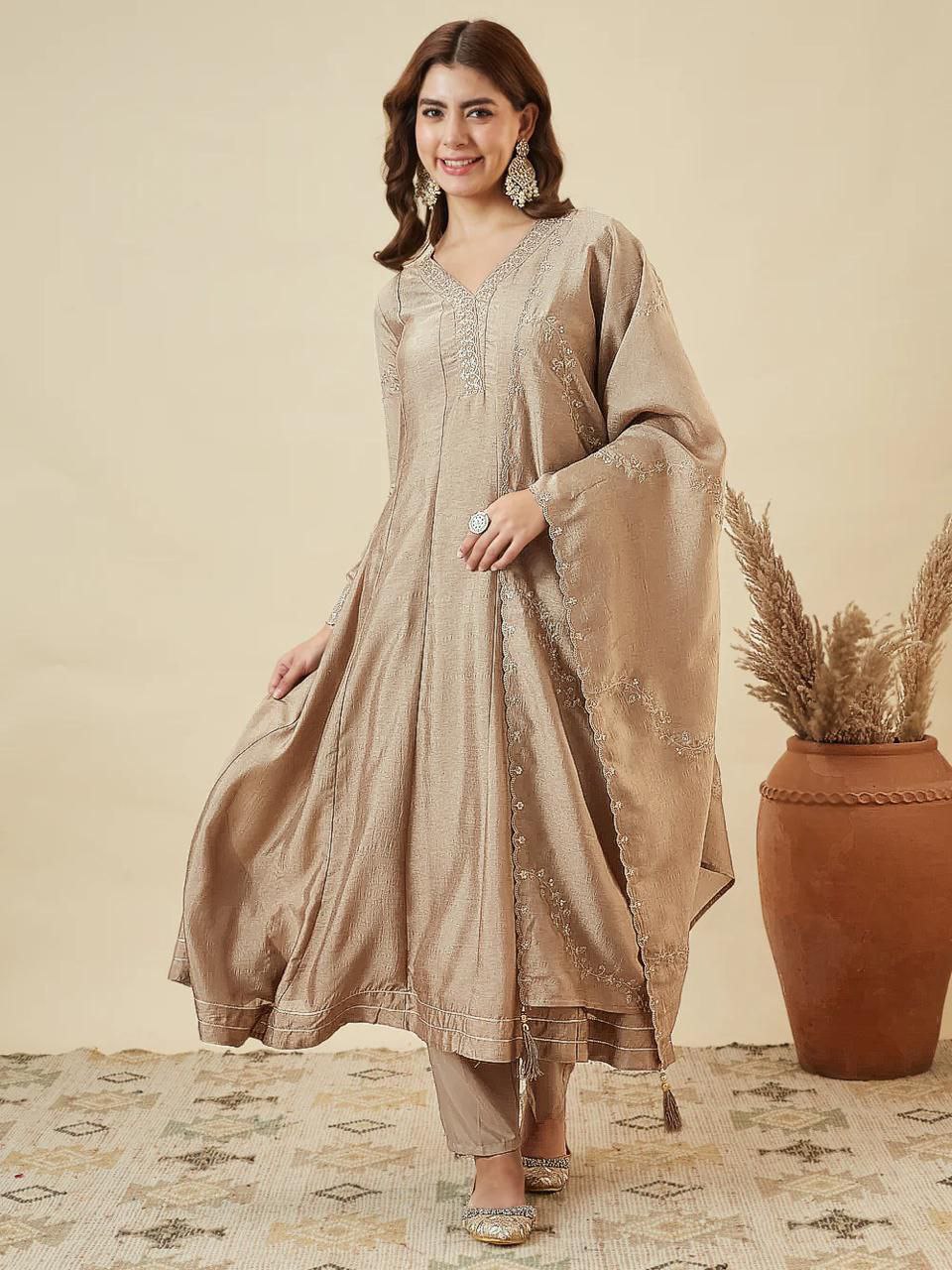Launching New Trendy Anarkali Designers kurti Pent Set