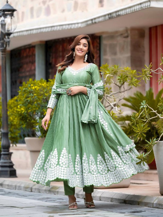 PREMIUM & LUXURIOUS DESIGNER READYMADE ALIA CUT ANARKALI SUIT