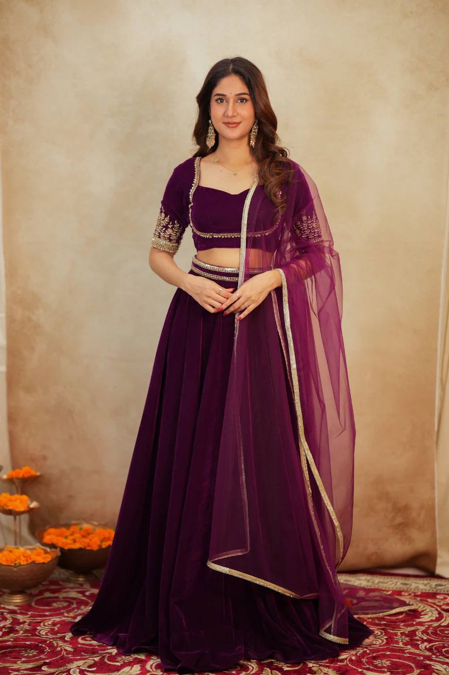 9000 velvet lehenga with Dori & sequins border work on waist Choli