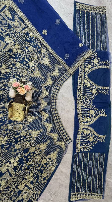 Einführung eines 4 Meter ausgestellten Coding Sequins Work Lehenga
