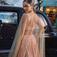 Sehen Sie umwerfend aus in diesem wunderschönen cremefarbenen Lehenga-Set
