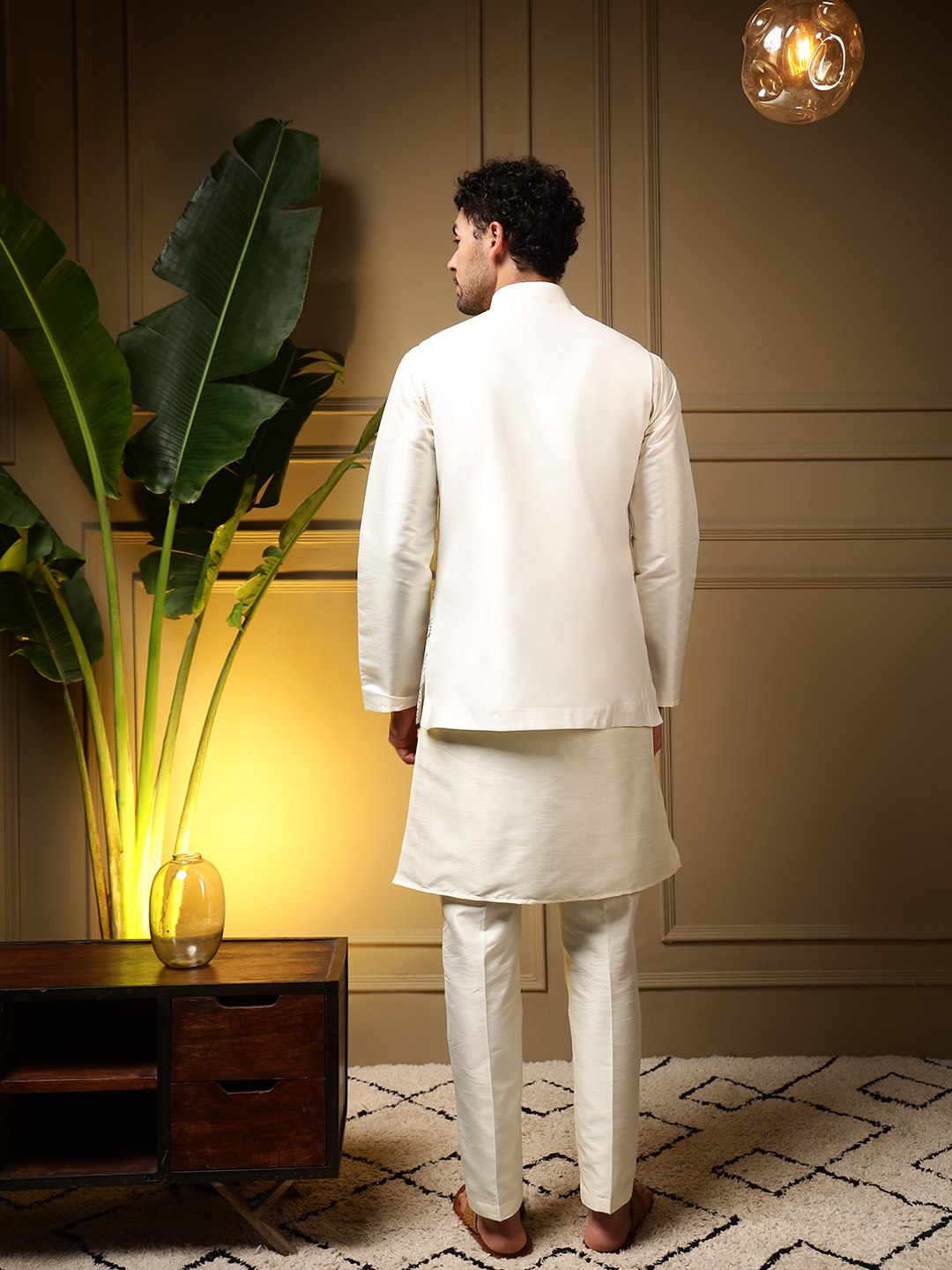 Presenting Koti Kurta With Pant set