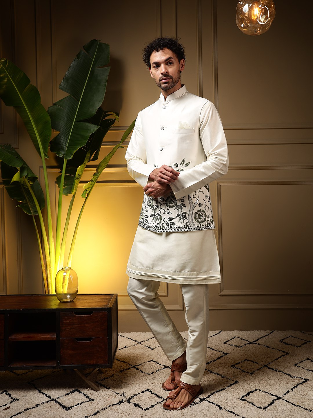 Presenting Koti Kurta With Pant set