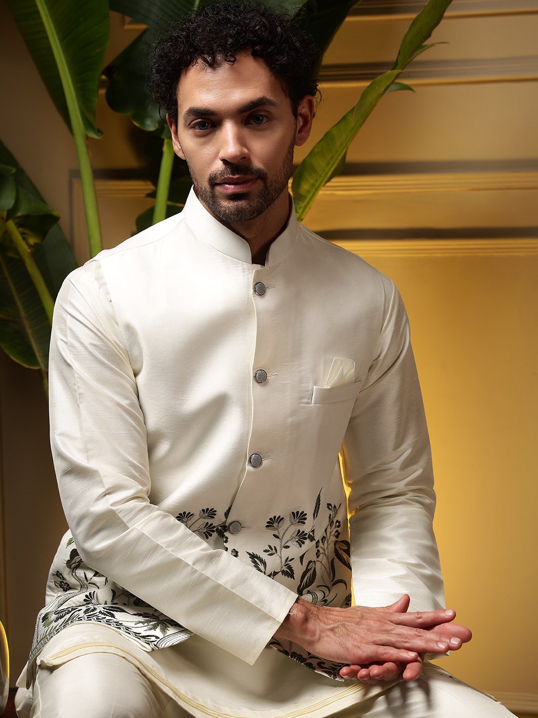 Presenting Koti Kurta With Pant set