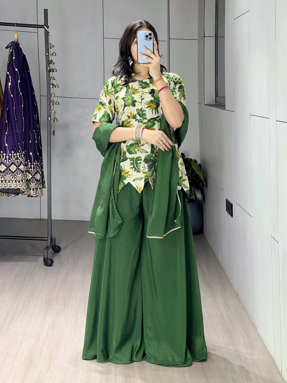 Ethnic elegance with this beautifully coordinated Chinon plazo pair