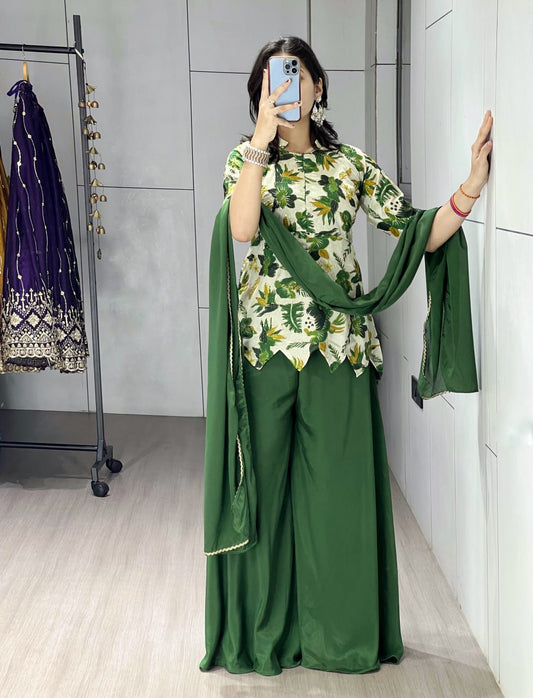 Ethnic elegance with this beautifully coordinated Chinon plazo pair