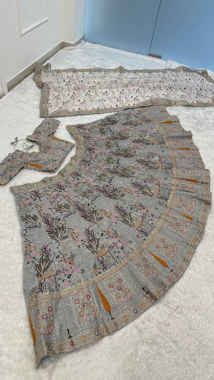Einführung eines 4 Meter ausgestellten Coding Sequins Work Lehenga