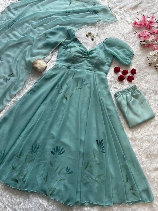 Präsentation des exklusiven Anarkali-Shooting-Designs