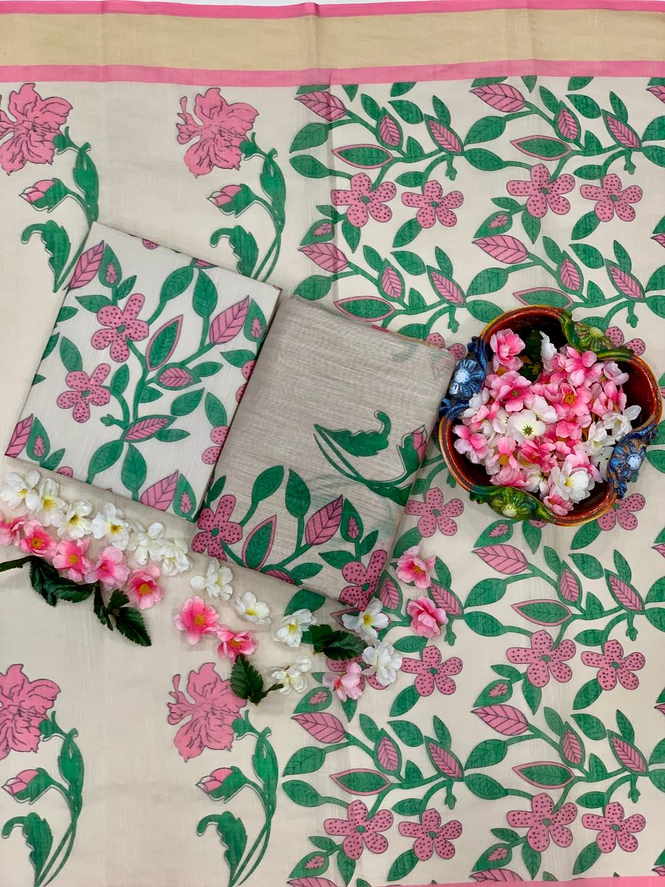 New Exclusive Design Introducing a Fresh Perspective in Saree