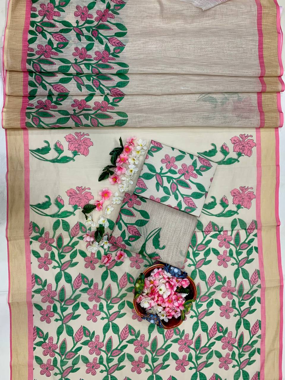 New Exclusive Design Introducing a Fresh Perspective in Saree