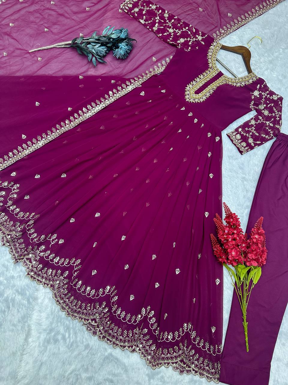 3 PIECE GOWN WITH  BEAUTIFUL DUPATTA AND BOTTOM